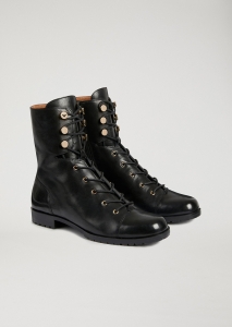 Woman shoes