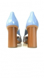 Woman shoes