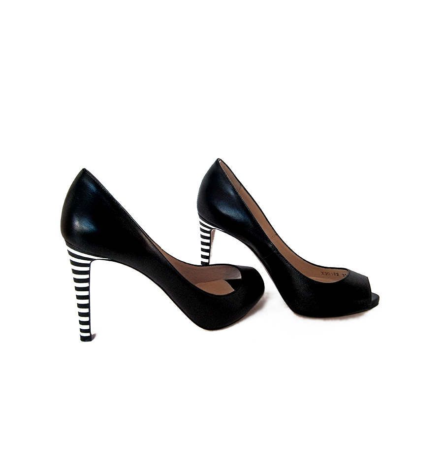 Woman shoes