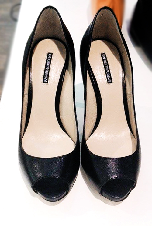 Woman shoes