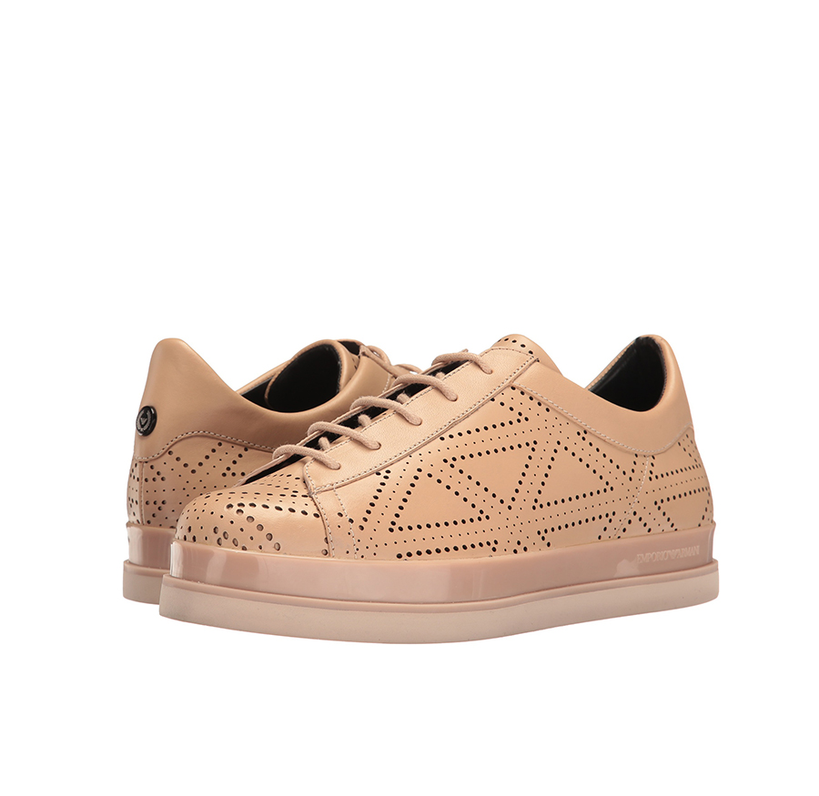 Woman shoes