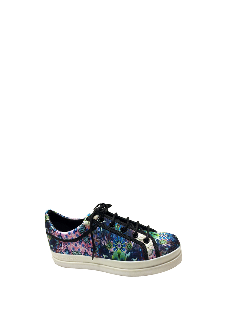 Woman shoes