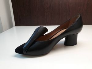 Woman shoes
